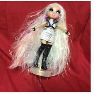 RAINBOW HIGH doll. AMAYA